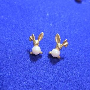 Gold Bunny Pearl Earrings